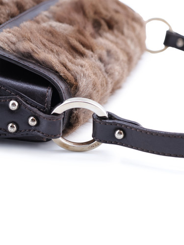 バッグ Fendi Rabbit Fur Baguette Shoulder Bag Fendi Burgundy Rabbit Fur Baguette Bag ○ Labellov ○ Buy and Sell