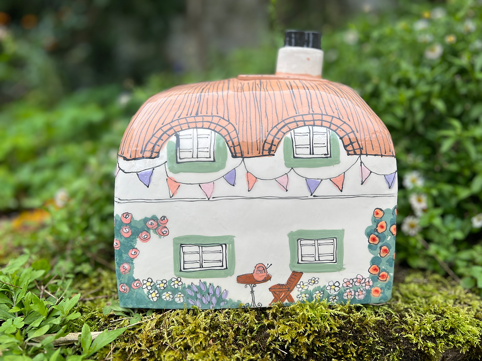 Thumbnail: Cottage Urn for Human Ashes