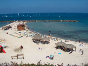 Swim safe at the beach! 45 Israeli beaches open early for Pesach!