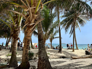 Reuniting in San Andres: A Tropical Adventure