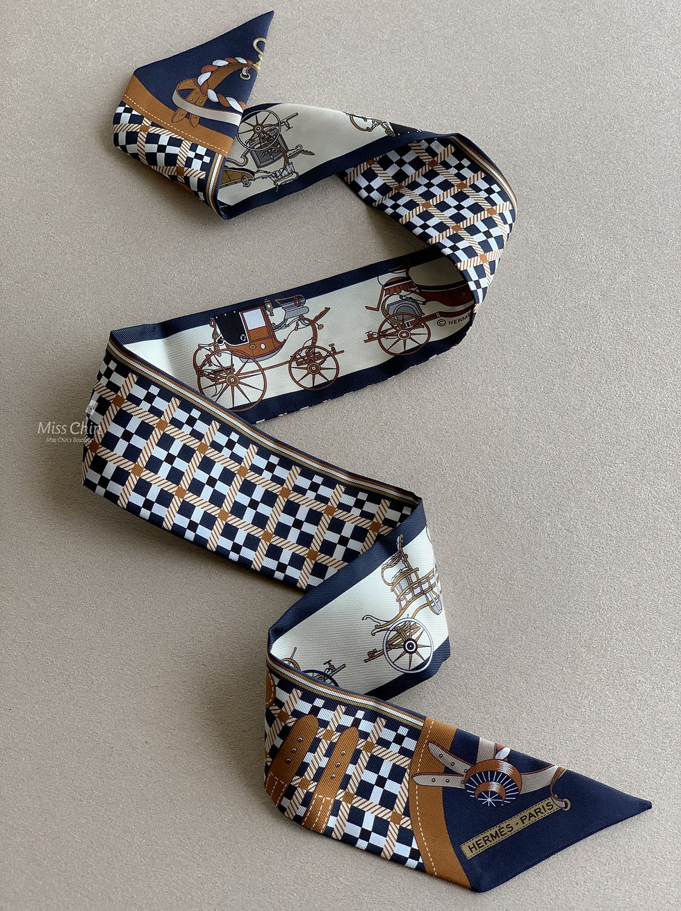 縮圖：Hermes 新式座駕 Twilly 絲巾