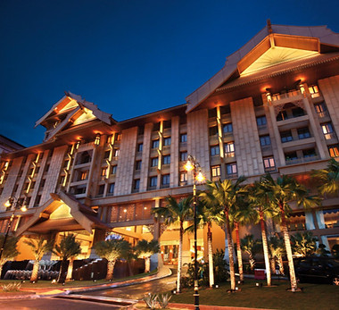 hotel royal chulan kl_edited.jpg