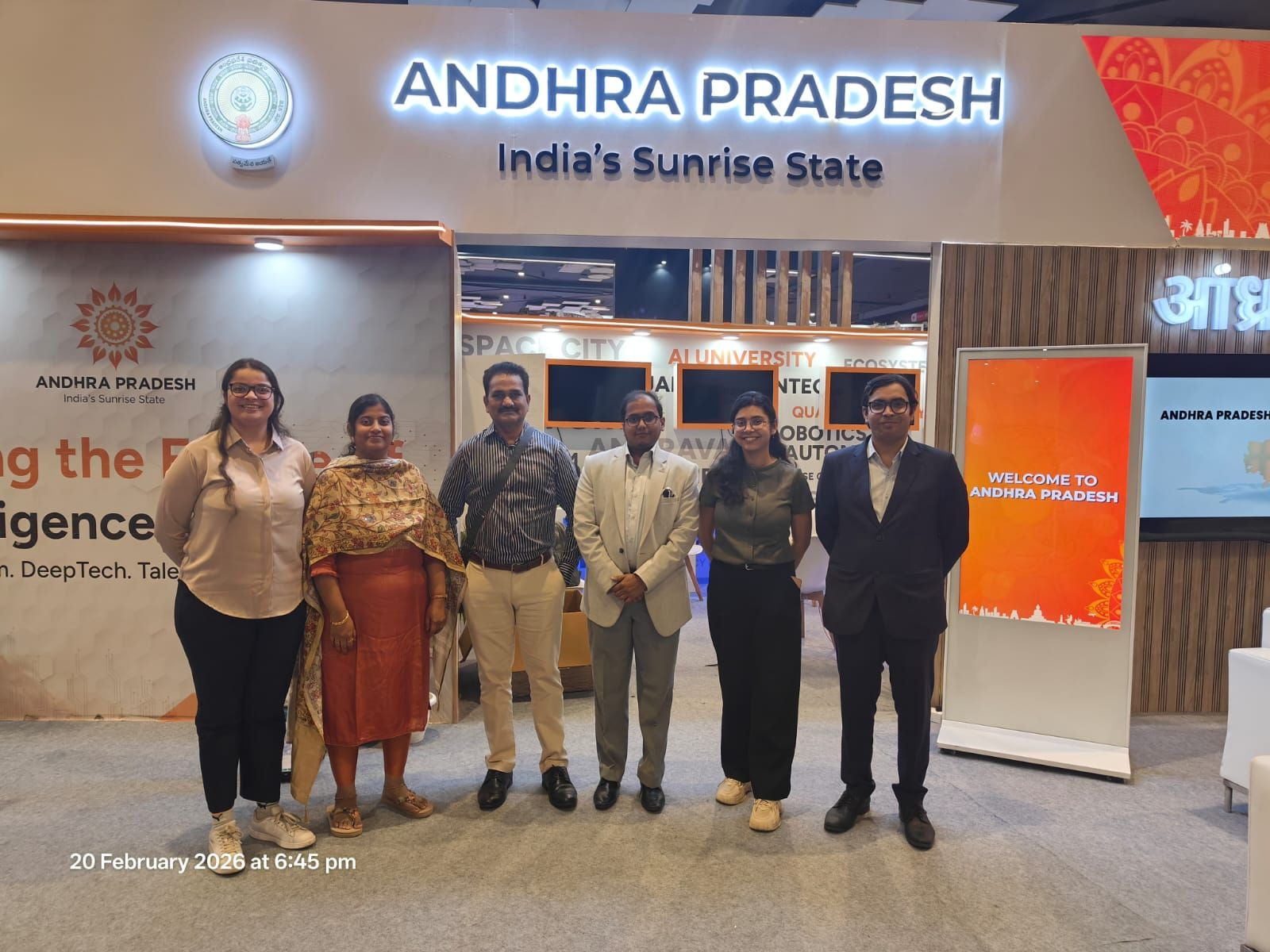 Mandelbulb team hosting at the Andhra Pradesh Booth, Bharat Mandapam (February 20, 2026)