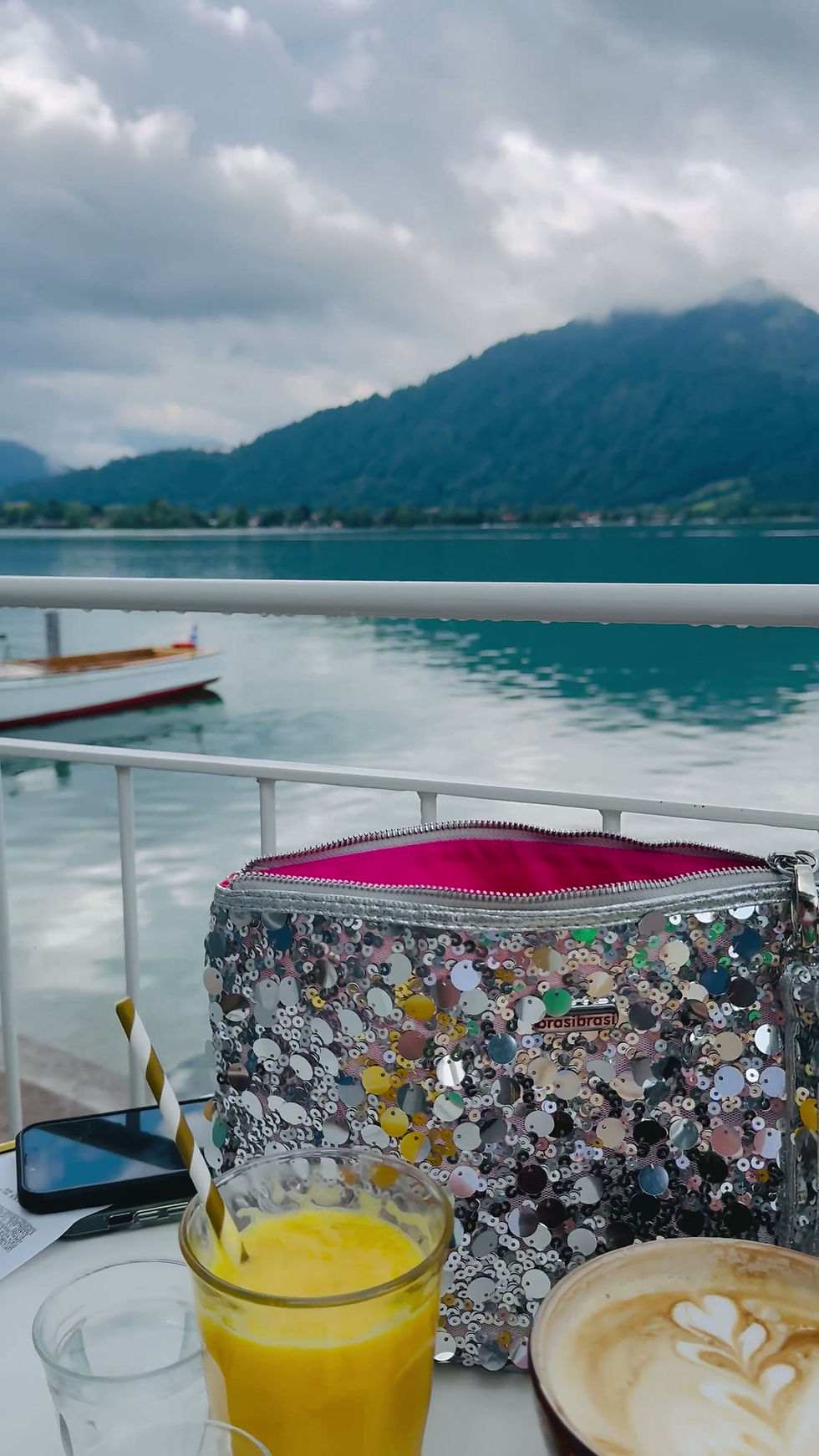 Miniaturbild: clutch paillette  silber U mit Henkel am Carabiner Haken