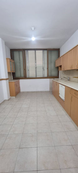 דירה להשכרה ברמבם5