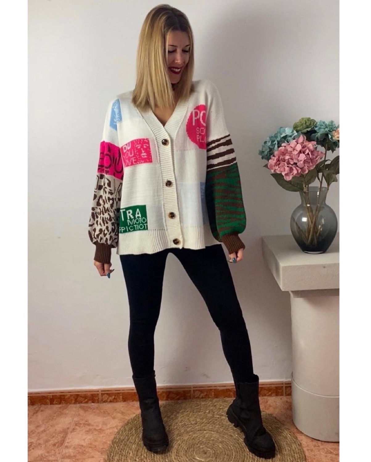 Rebeca blanca leopardo 