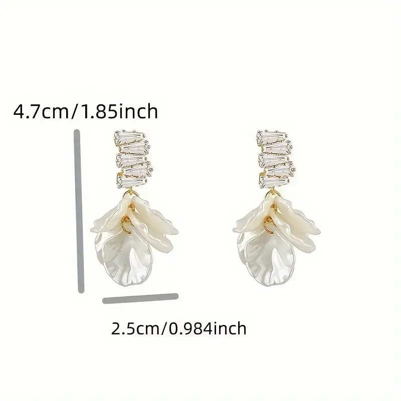 Thumbnail: Flower Petal Tassel Dangle Earrings 