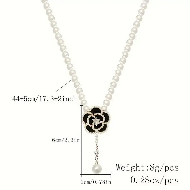 Thumbnail: Flower Clavicle Pearl Necklace 