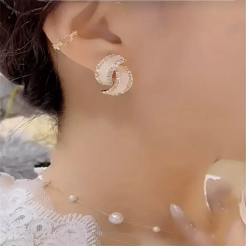 Thumbnail: Exquisite Sparkling Earrings 