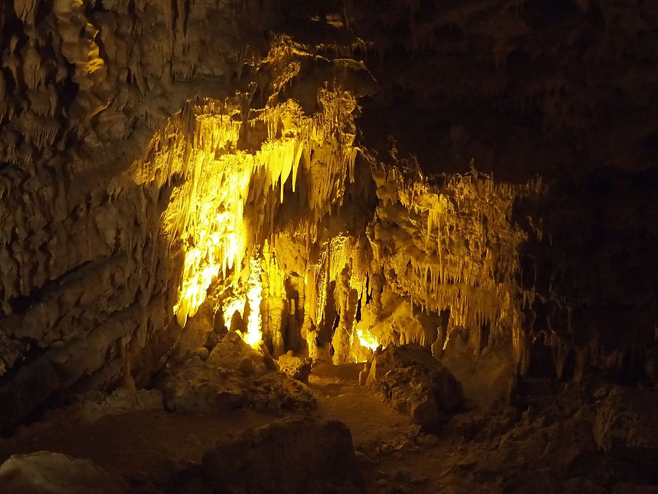 grotte de Castella