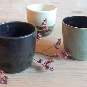 tasse en poterie Aurelie Fournier Sur les Chemins de Terre Grenoble