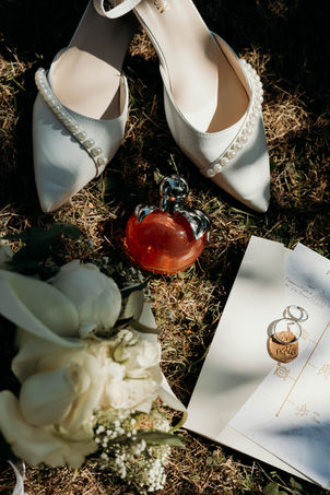 détails accessoires mariée