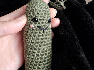Free Crochet Pattern - Pickle Ornament
