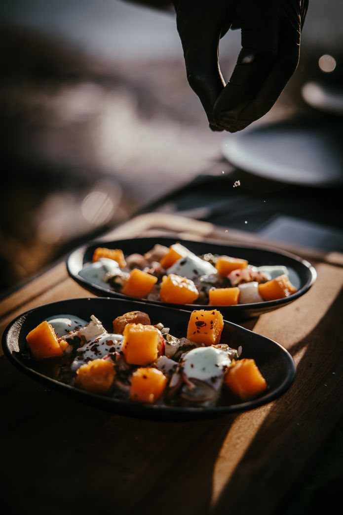 Starter plate with mango and artisan cheese, Tenerife chef picnic