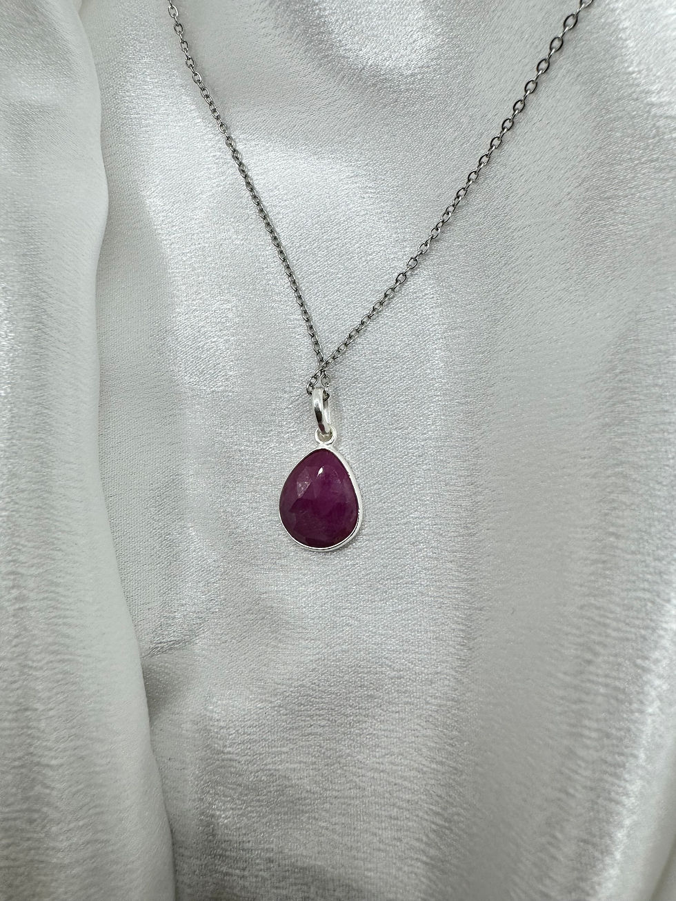 Miniaturbild: Pink Saphir Anhänger "Splendora" silber