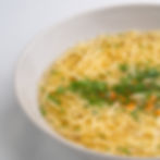 rosół z domowym makaronem