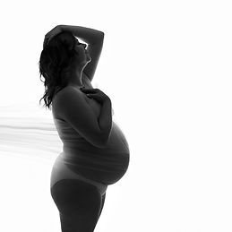 backlit maternity portrait, black and white,