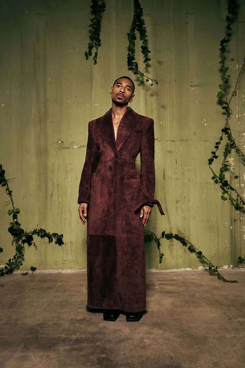 Durand-Bernarr-suit.jpg
