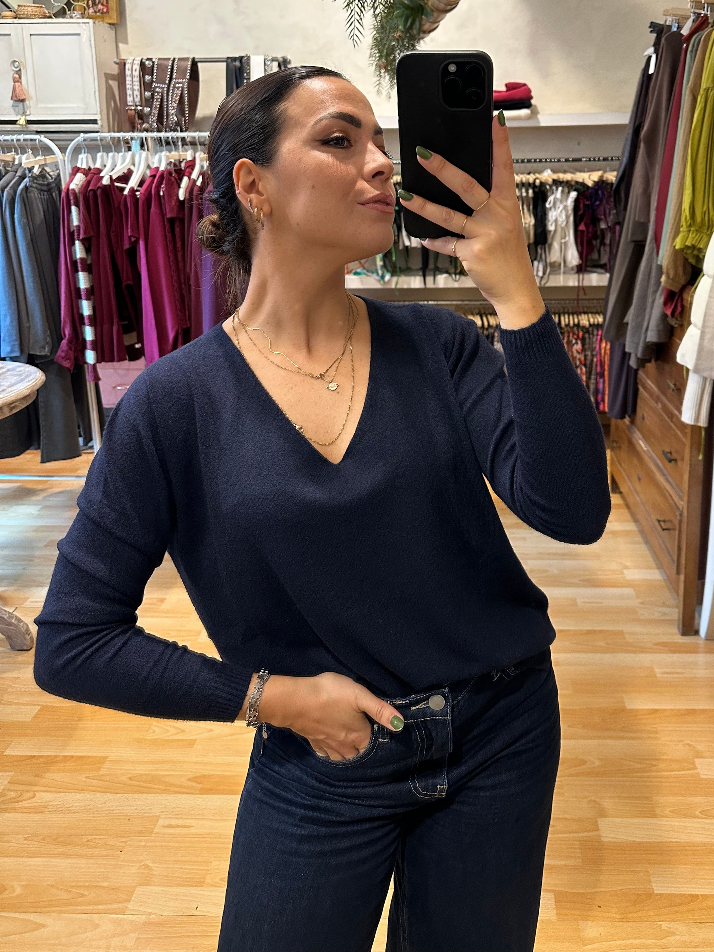 Maglioncino con scollo a V blu notte viscosa 