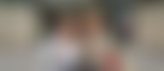 Come with me to visit BBC News in London!