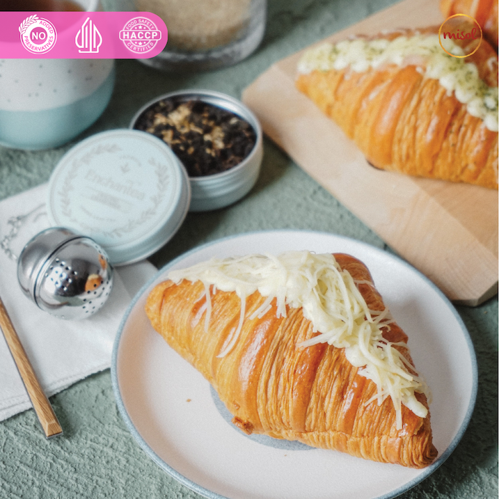 Cream Cheese Croissant