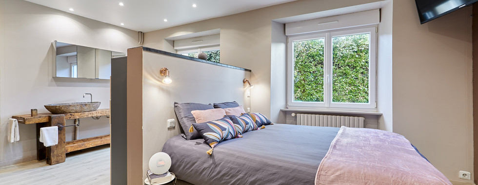 Chambre du 1er étage avec salle de bain