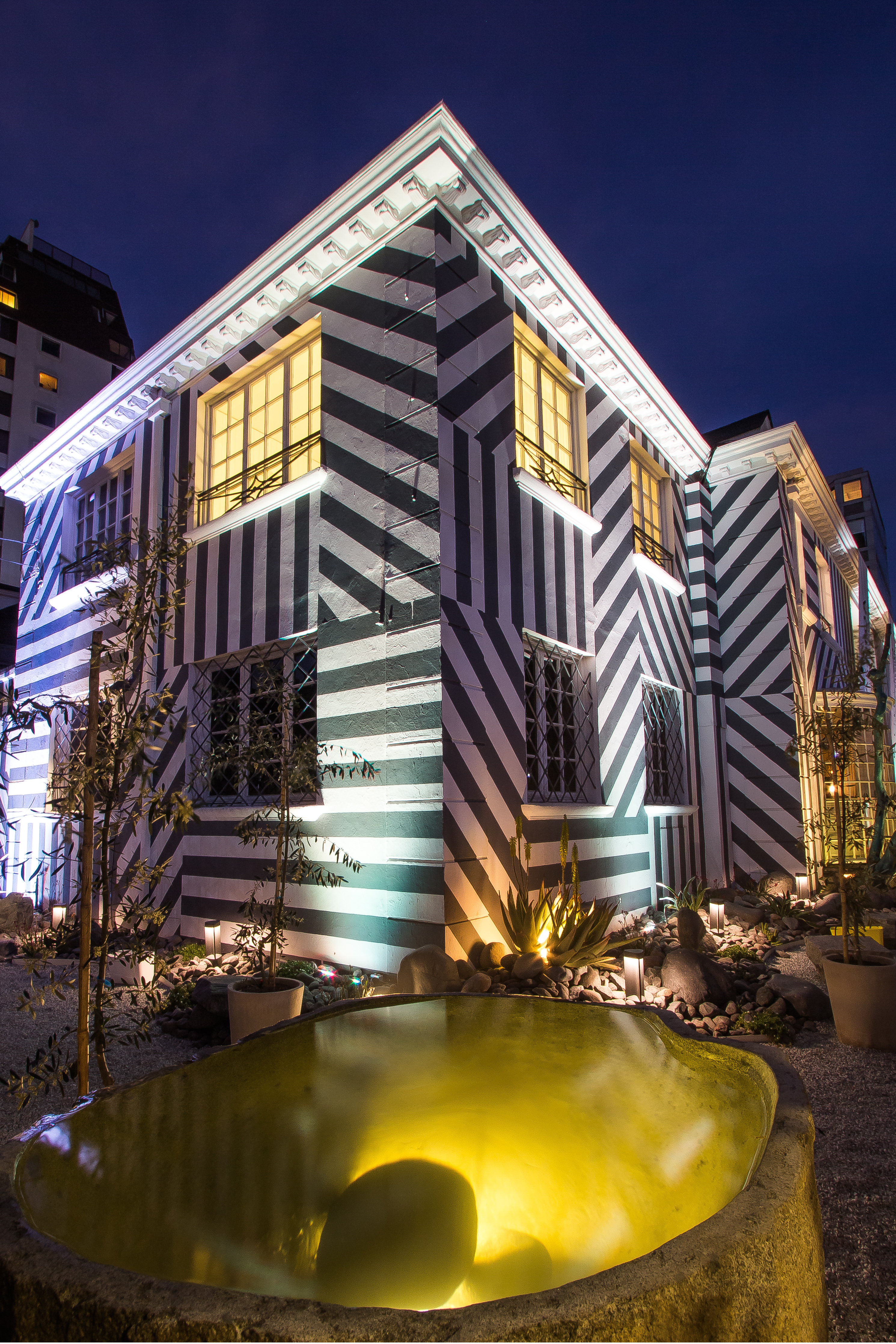 Casa Foa Chile. Lighting Facade