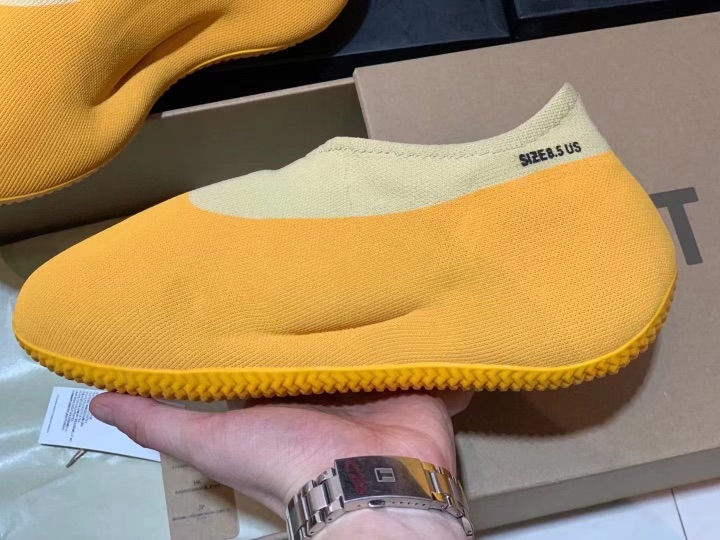 GRADE SCHOOL Adidas Yeezy Knit RNR Sulfur