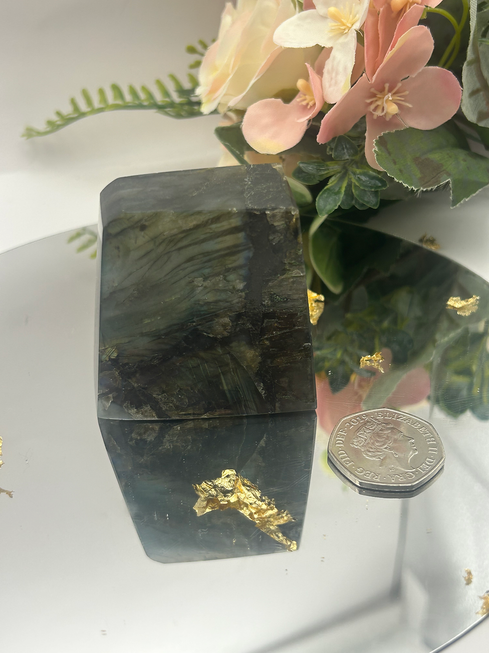 Thumbnail: Labradorite free form