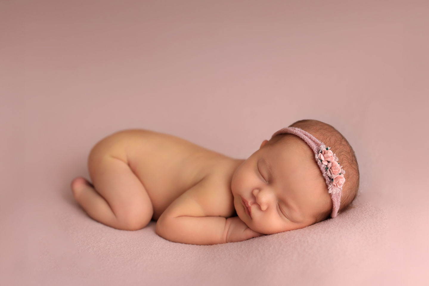 Séance photos artistique Posing bébé nouveau né