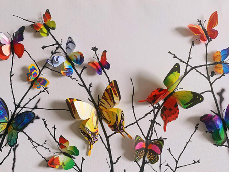 🎨 Thrifted Treasures & DIY Creations✨ Wednesday Craft – April 8, 2026“Dollar Tree Butterfly Wall Art (Spring Transformation Decor)”