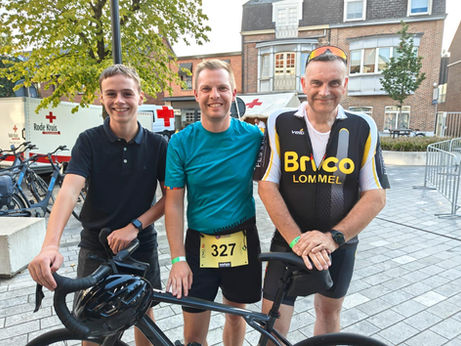 Trio Triathlon Lommel –
Team “Hoop in de Toekomst” zet sterke prestatie neer