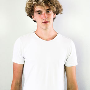 Ostéopathie et adolescence : accompagner la croissance, le stress et les douleurs liées au développement