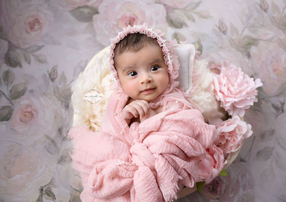 Newborn Packages - Singapore newborn - Singapore Photographer - Newborn - Moments with Tina Studio - Prices for newborn Singapore - Home service newborn in sg - Sg newborn photographer