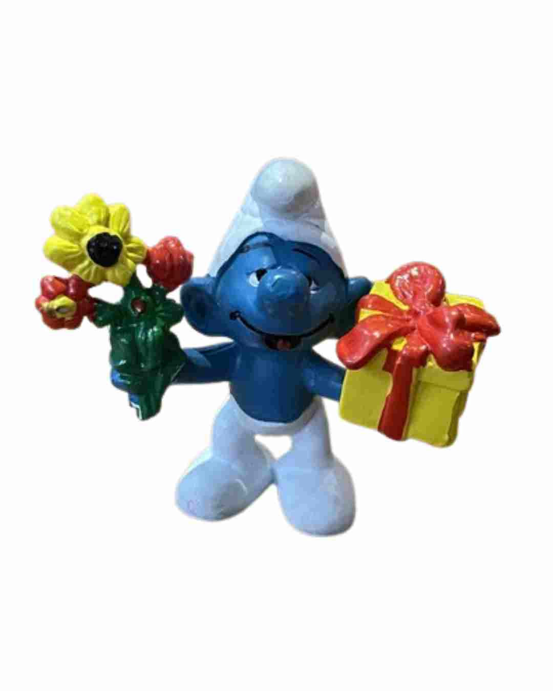 Vintage Peyo Schleich 1978 Smurfs Flowers & Present Smurf #20040