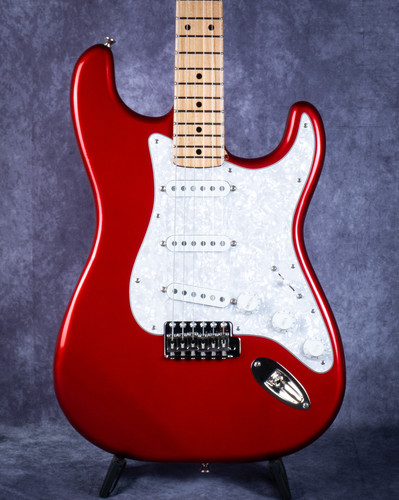 Bluesman Vintage Guitars Sedan Candy Apple Red 2022 | Nord Guitar