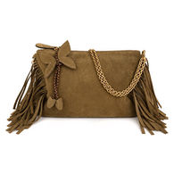 Pochette grande artigianale in pelle scamosciata con catena regolabile da spalla e crossbody, realizzata a mano in Italia da maestri pellettieri.