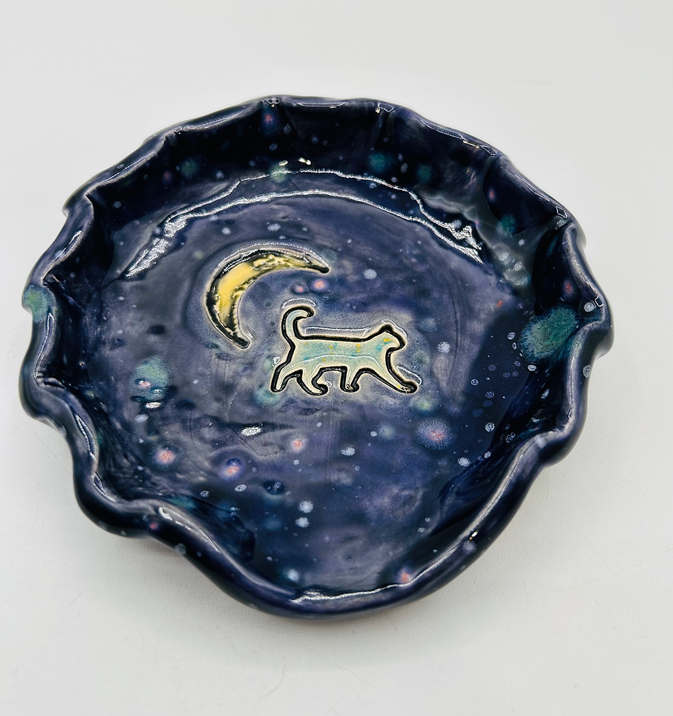 Thumbnail: Cat with moon spoon rest 