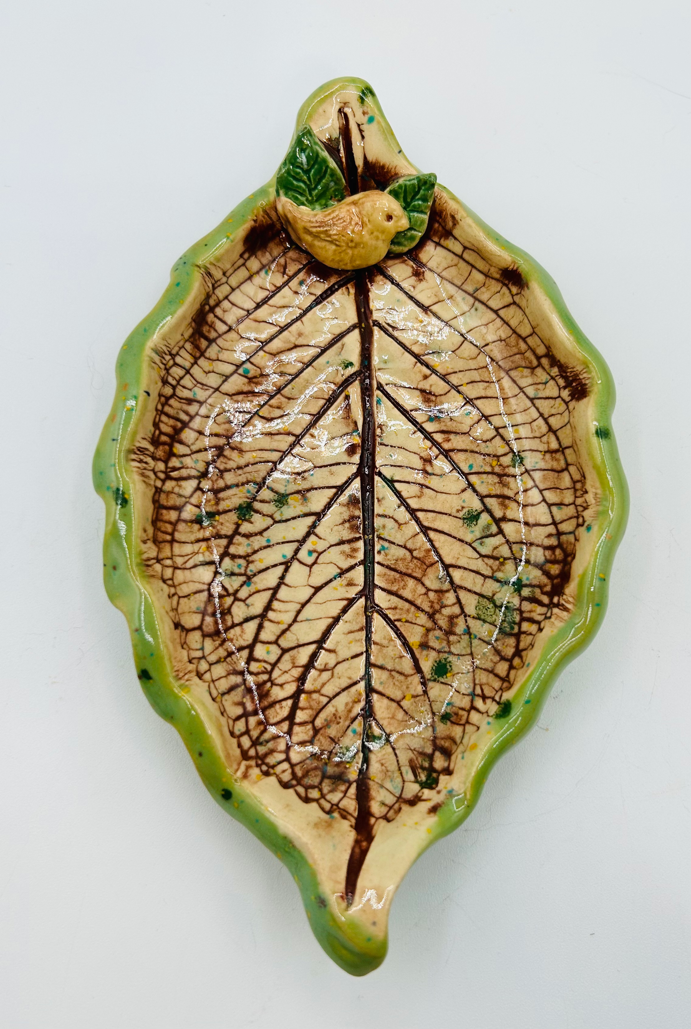 Leaf with bird tray