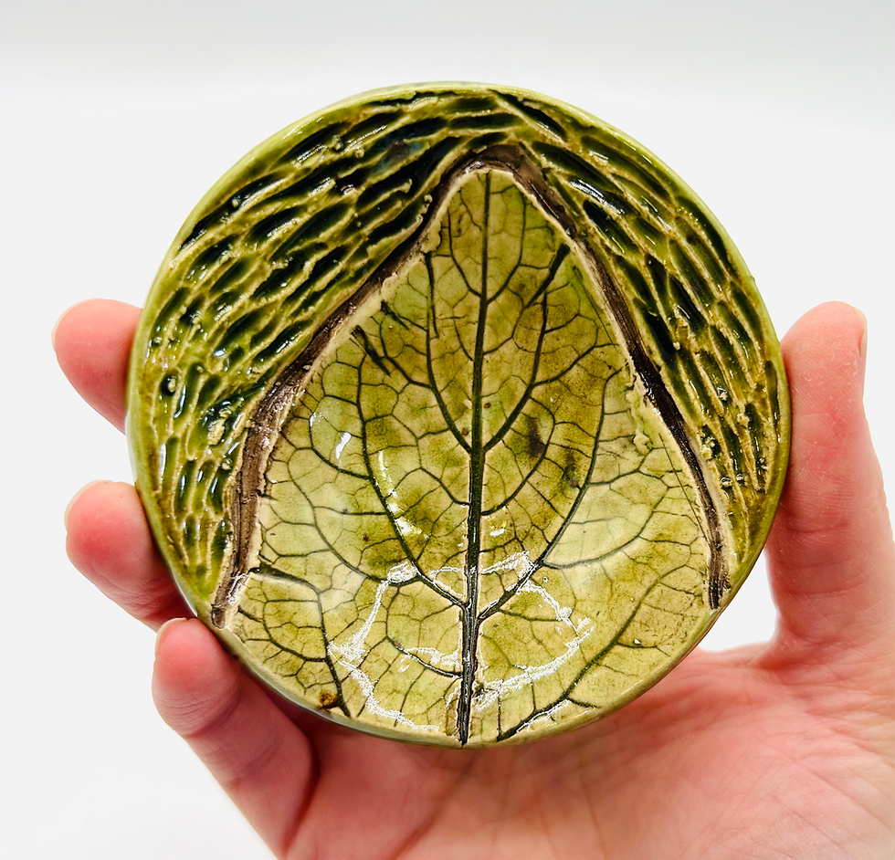 Thumbnail: Leaf trinket dish