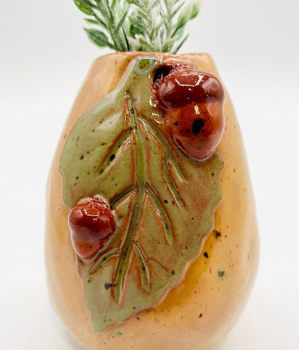 Thumbnail: Acorn vase 