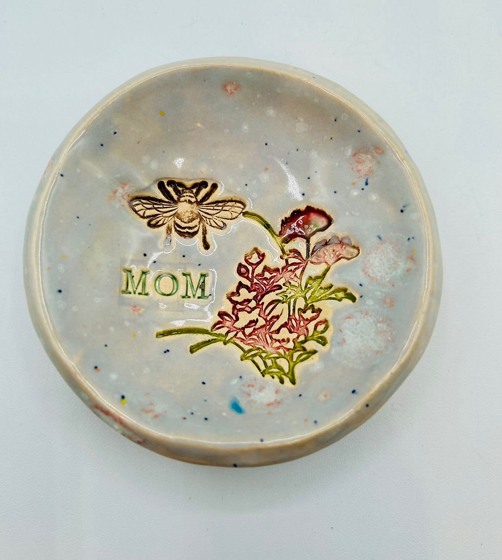 Thumbnail: Mom trinket dish 