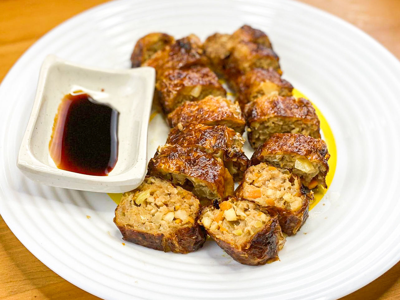 #B02 - Minced pork mini rolls