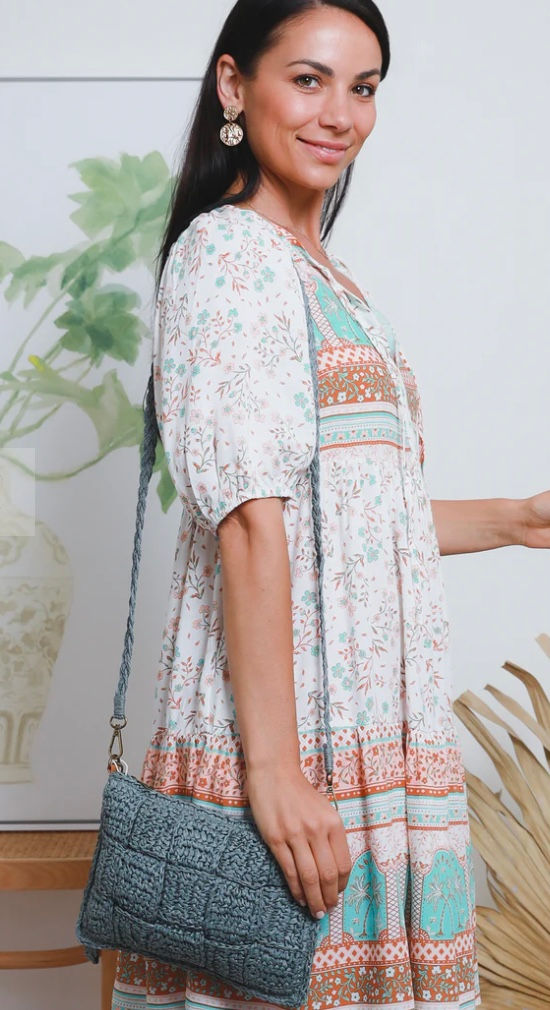 Thumbnail: Woven straw clutch/shoulder bag