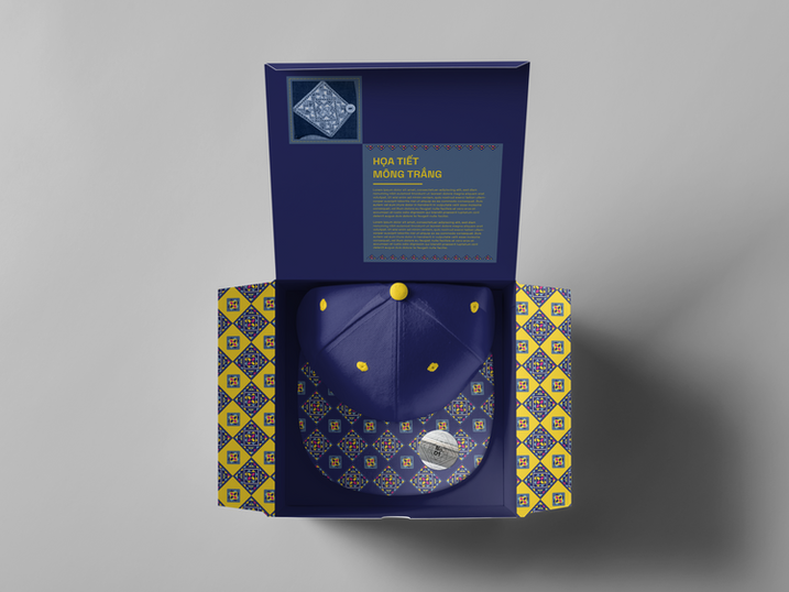 06_Cap & Box Mock-up_cap & box_top view.png