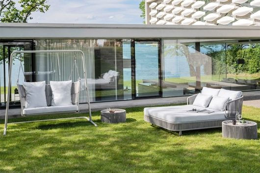 Thumbnail: Tibidabo Swing Sofa Outdoor