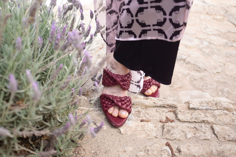 Thumbnail: Kaftan Peace Sisterhood, black