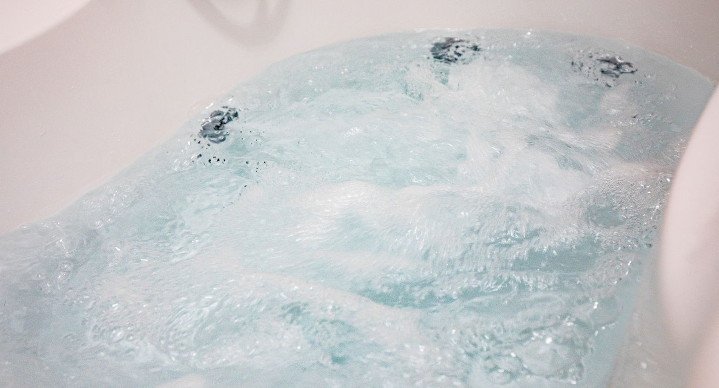 Bagno rilassante con idromassaggio