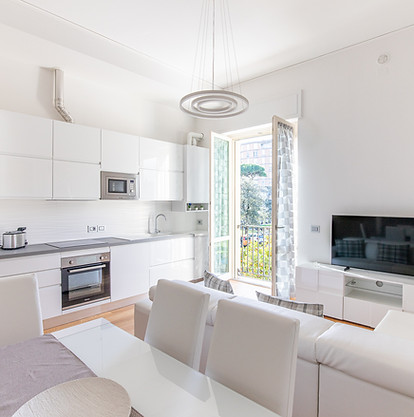 Zona giorno e ingresso cucina dell'Appartamento Platinum