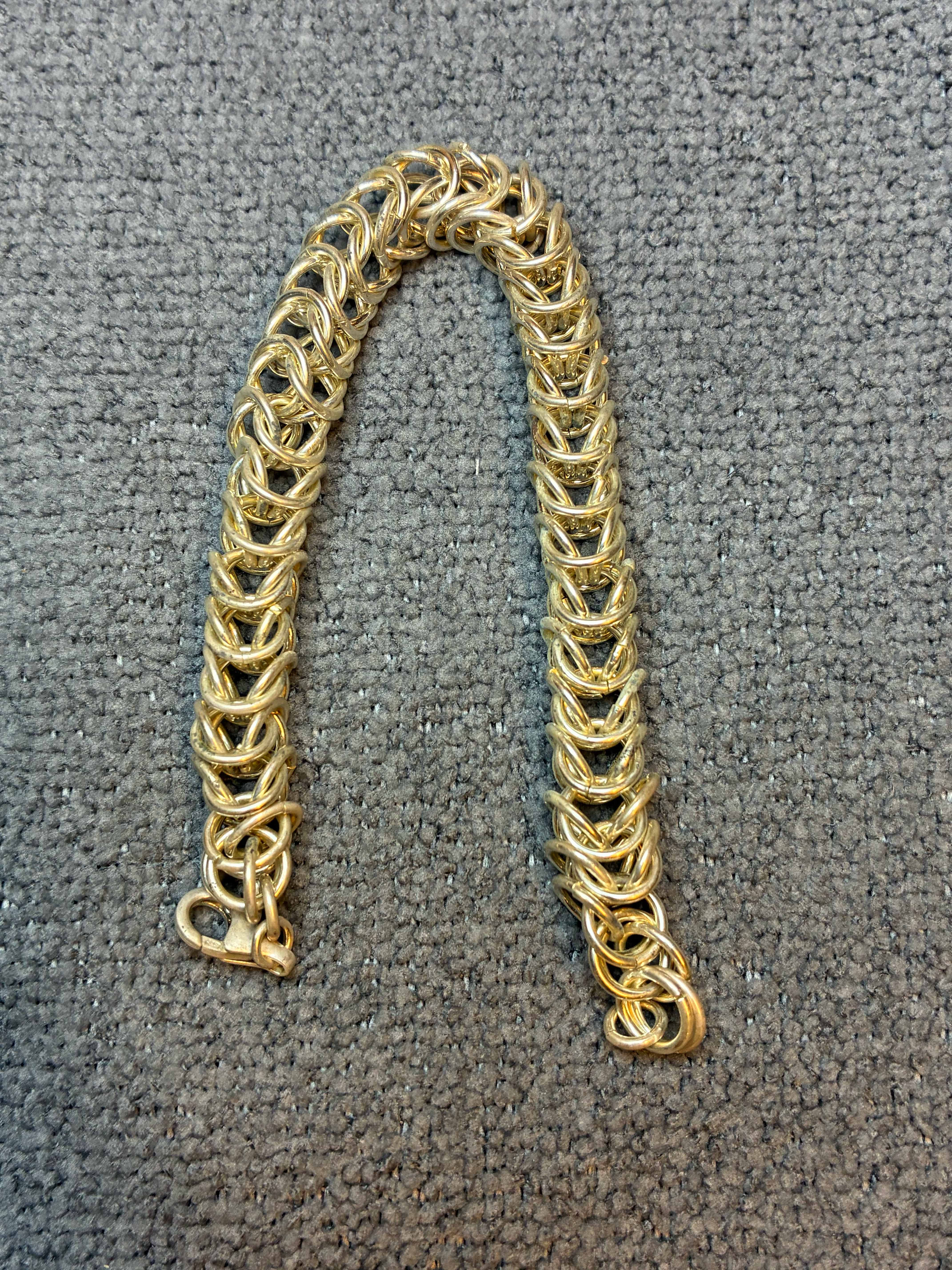 Fett armband  med en persisk länk.